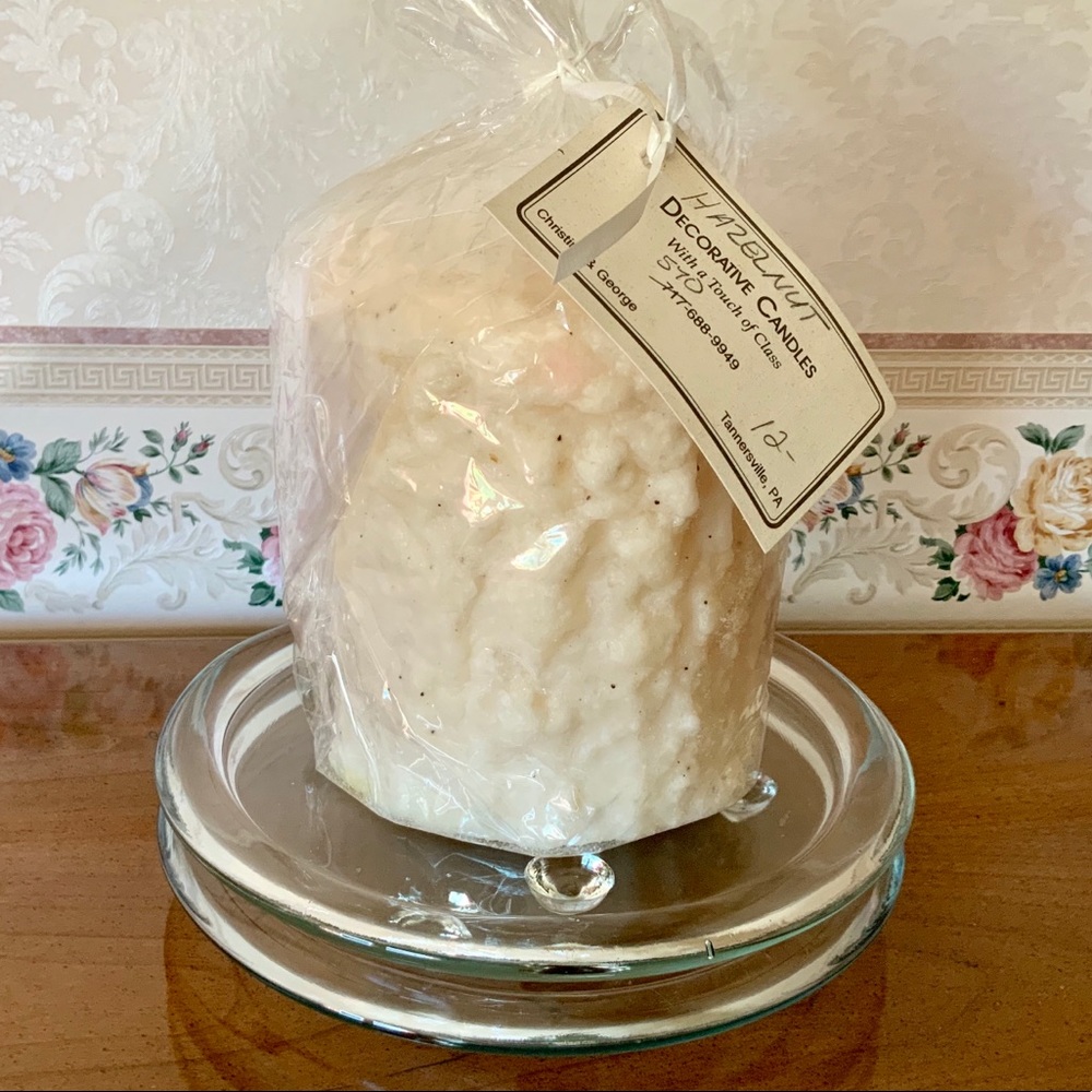 NWT Hazelnut Cake Candle and Two Glass Bases